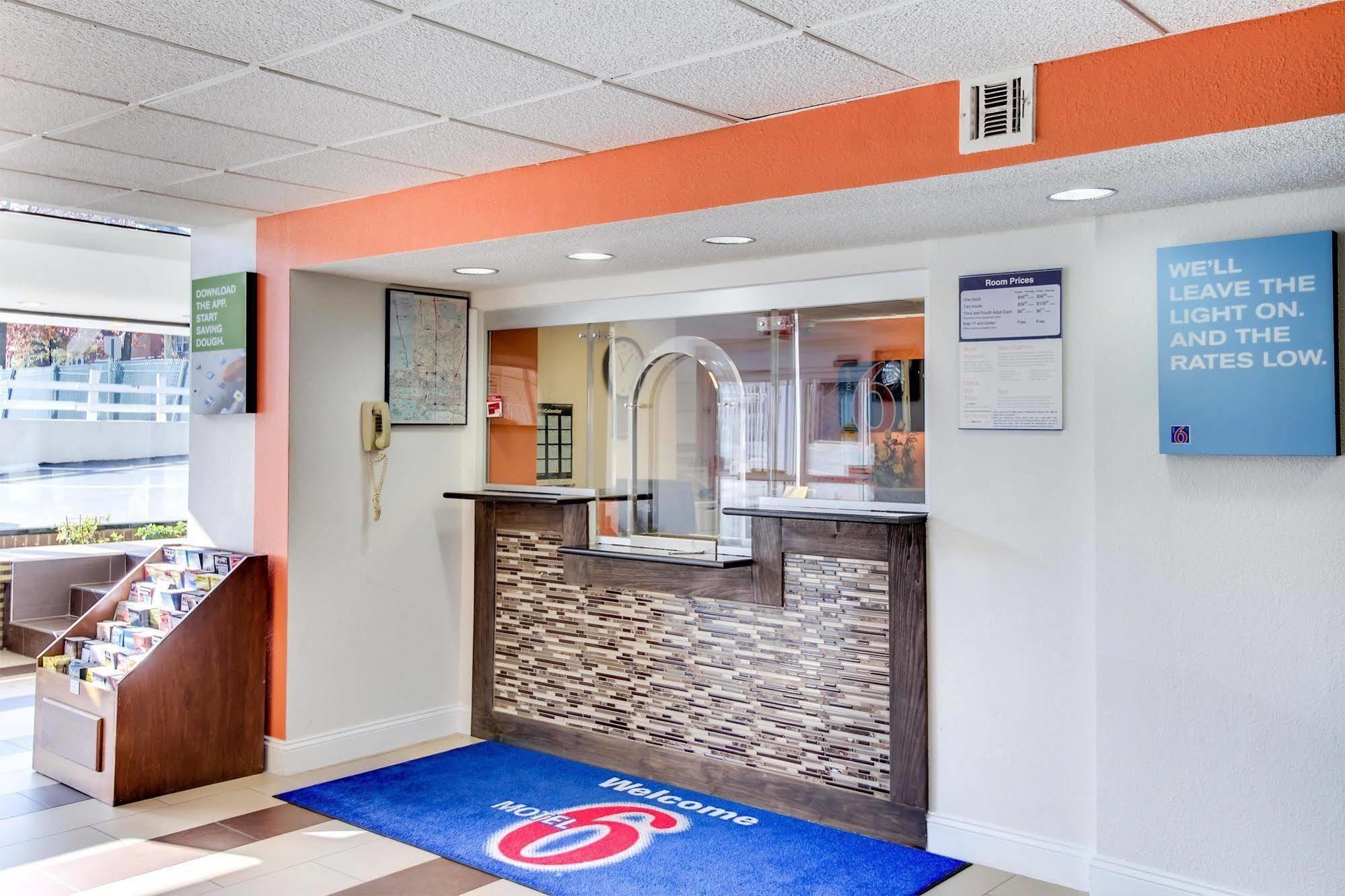 Motel 6-Washington, Dc Екстериор снимка