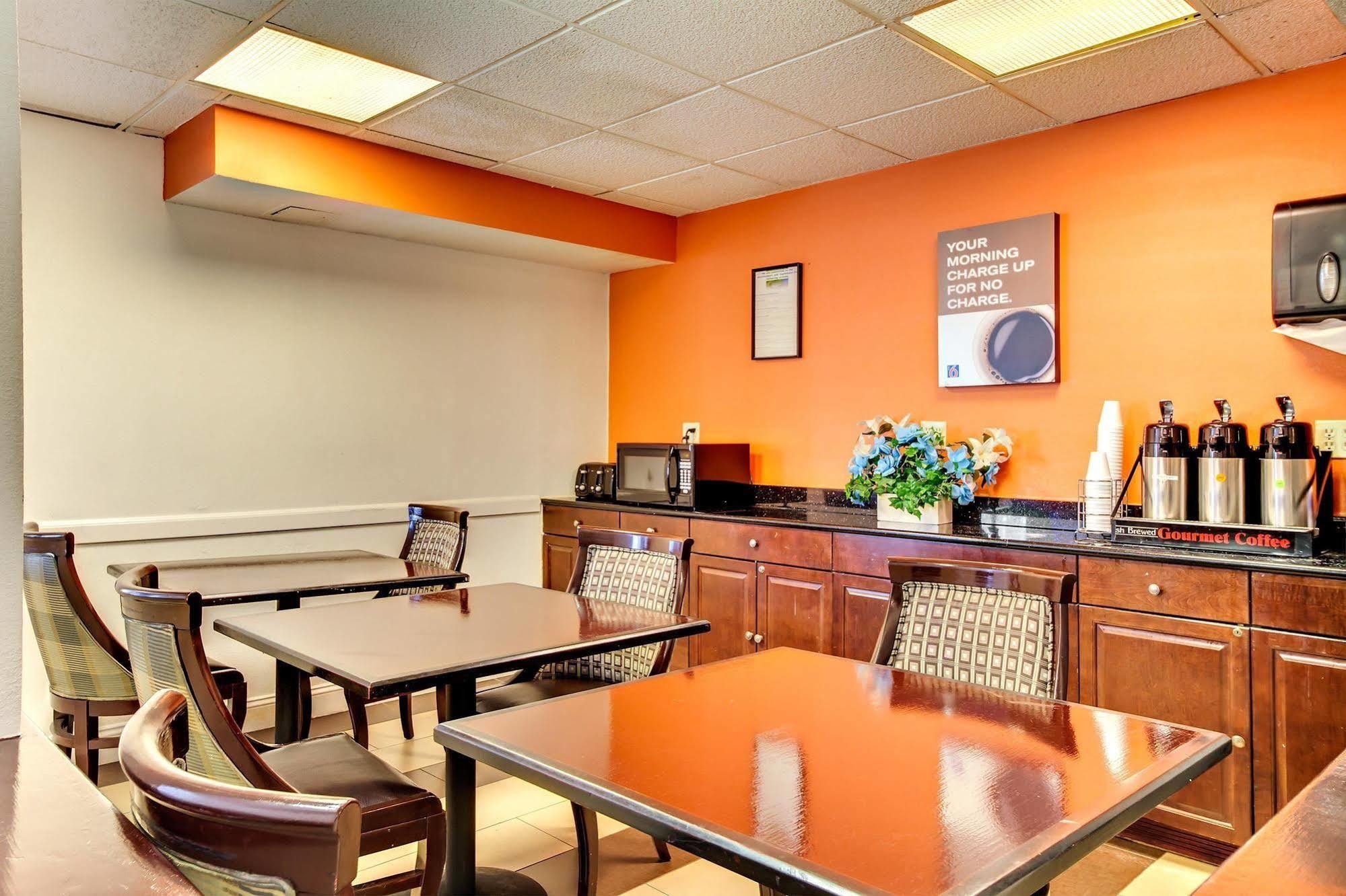Motel 6-Washington, Dc Екстериор снимка