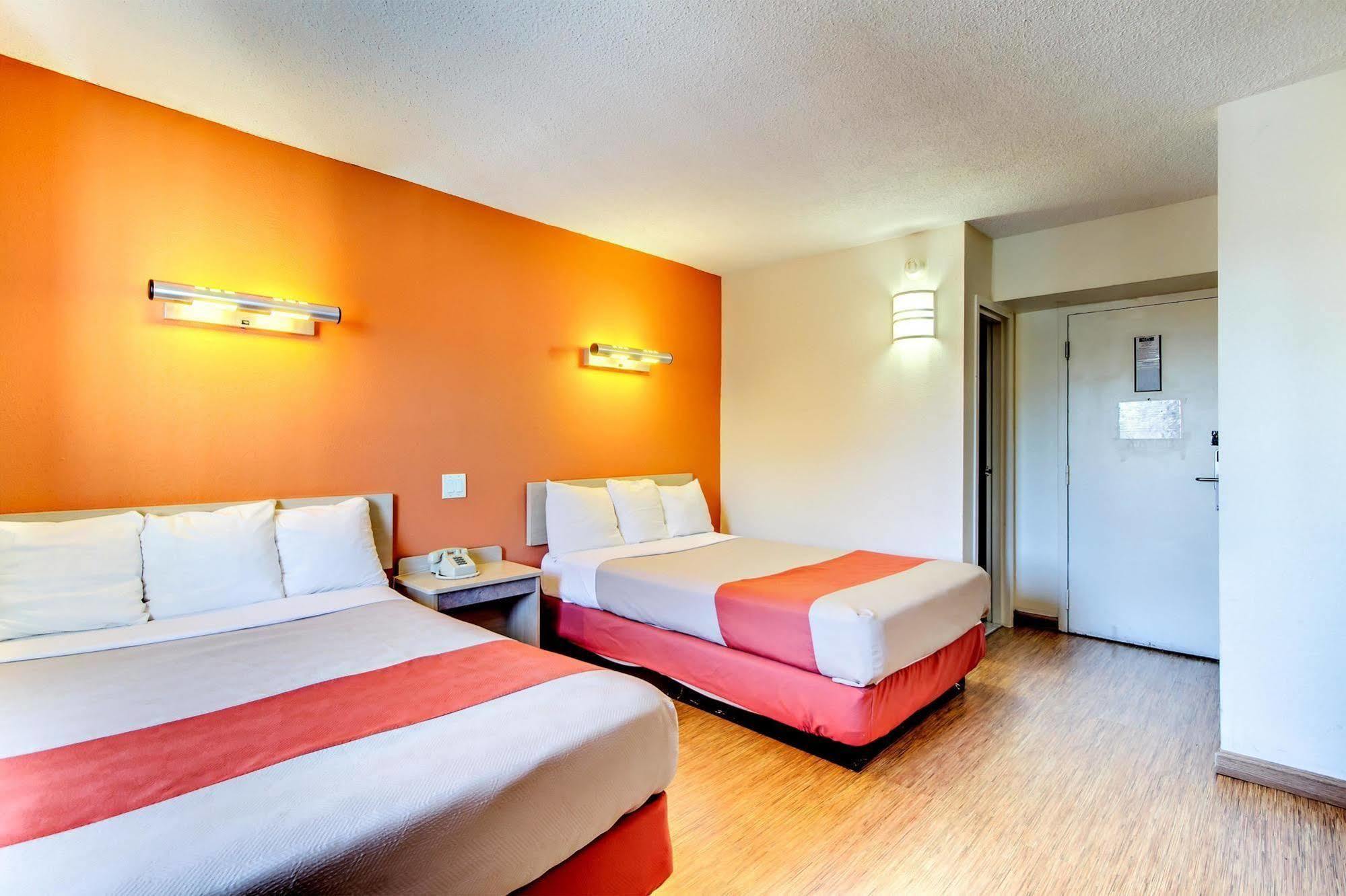 Motel 6-Washington, Dc Екстериор снимка